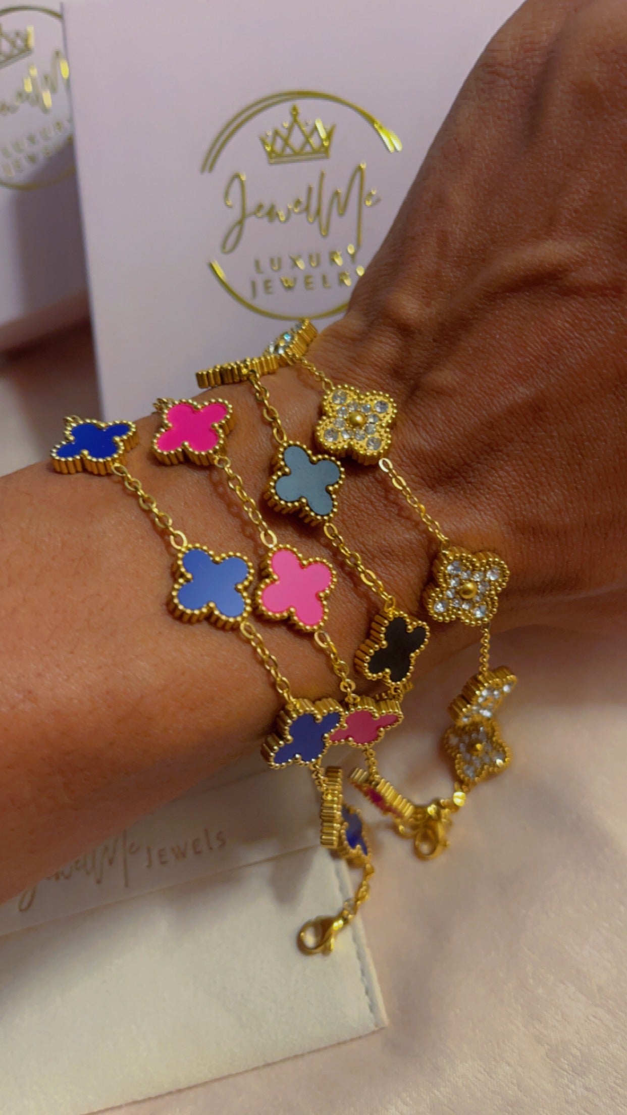 Clover bracelet (pink & gold)