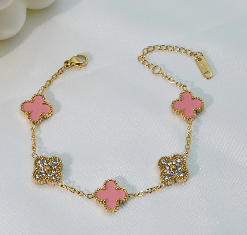 Clover bracelet (pink diamond)