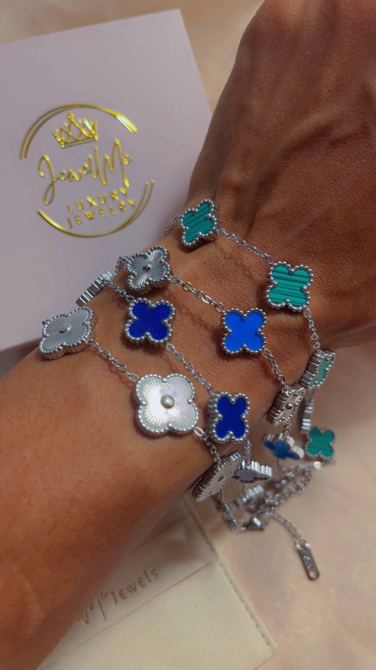 Clover Bracelet (silver flower & blue)