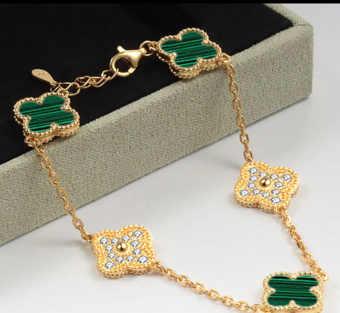 Clover Bracelet (green & gold diamond)