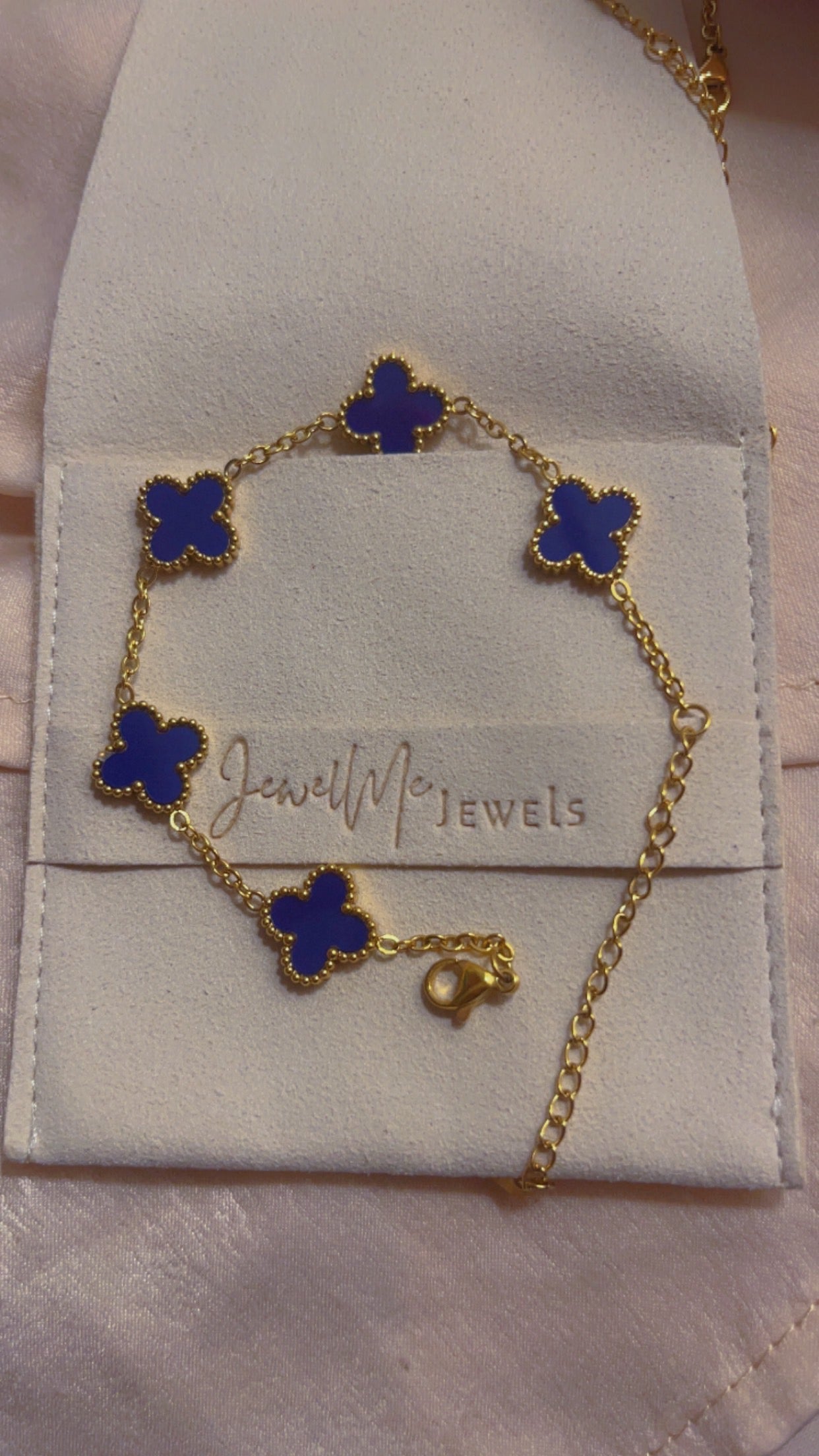 Clover bracelet (gold and sapphire blue)