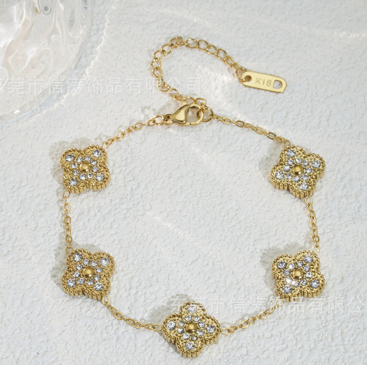 Clover bracelet (gold diamond)